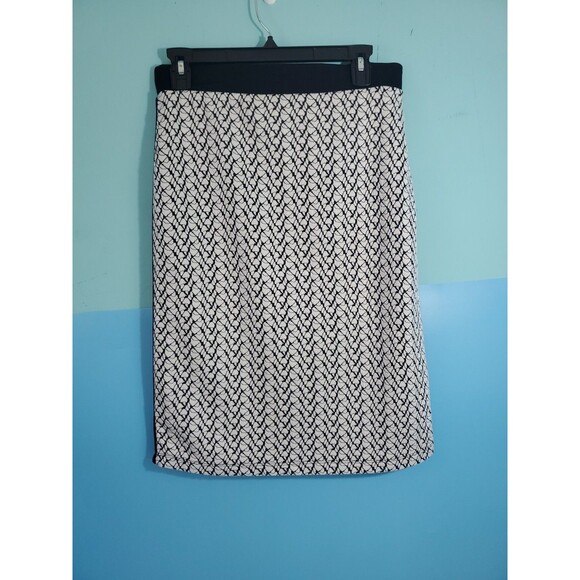 Lelis Pull On Mini Skirt Bkack White Textued Geometric  Women Sz M Made In USA - Picture 3 of 9